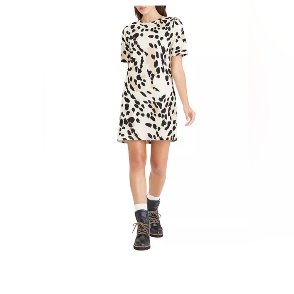 Leopard print short-sleeve T-shirt dress from Sanctuary. Size Small.